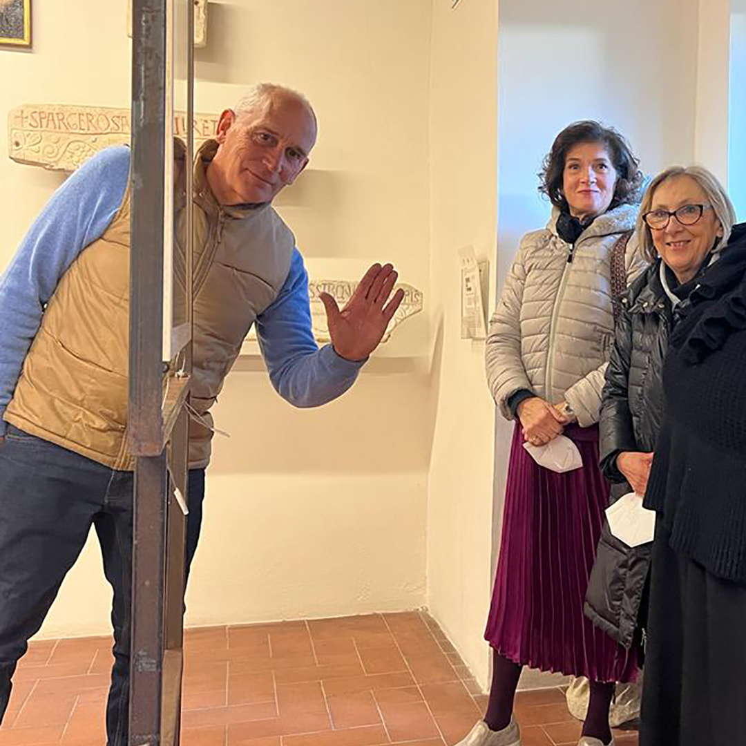 Pictures of the opening of RELICS, drawings by David Booker